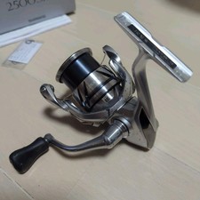 Shimano 23 Stradic 2500SHG