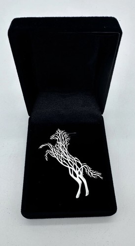 Horse brooch new - new, box