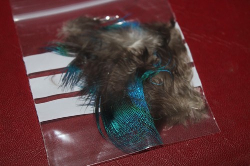 Fly tying peacock - tying,