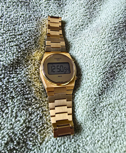 Tissot prx swiss - made, digital