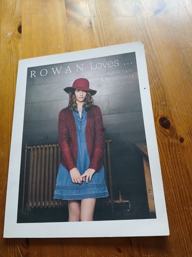 Knitting book rowan loves - knitting,