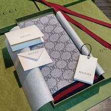 Gucci Wool Scarf Light Gray Gray Unisex 9 Inch X 71 Inch With Box Authentic