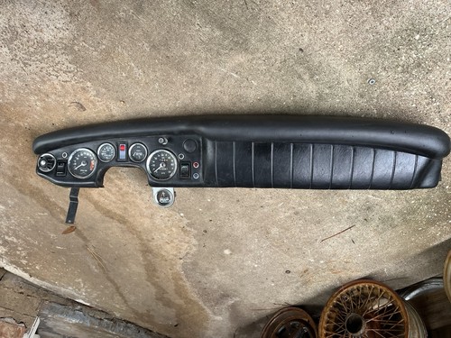 Midget carefully removed - mg,