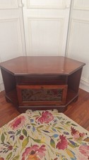 Mahogany Corner TV Unit With 2 Shelves