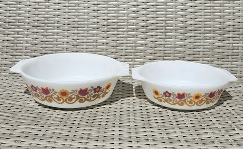 Pyrex vintage 1970 - vintage, floral
