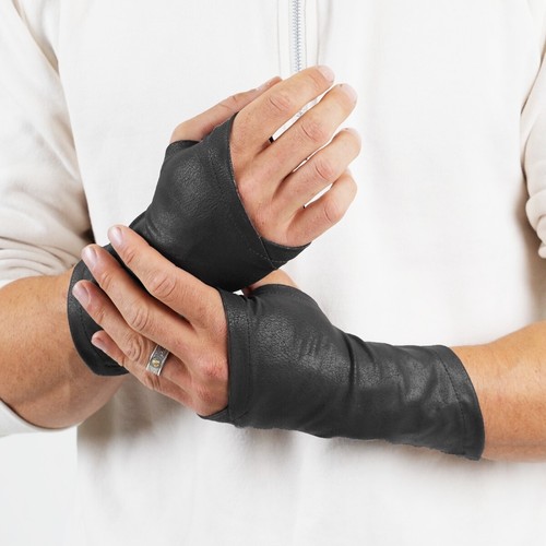 Medieval gloves costume - medieval,