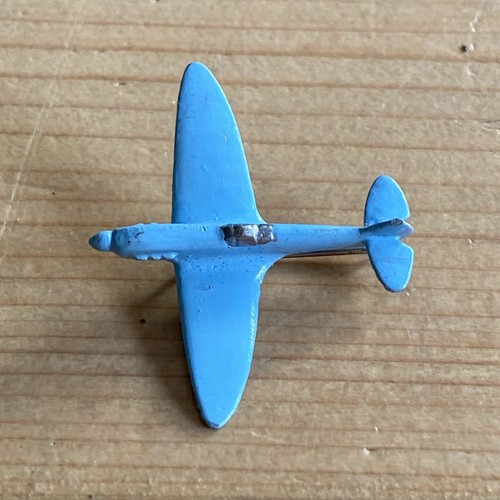 Ww2 era spitfire - spitfire, pin