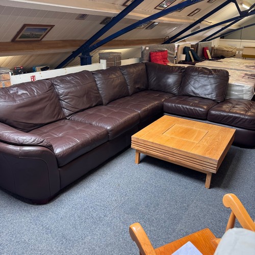 Large brown leather corner - large,