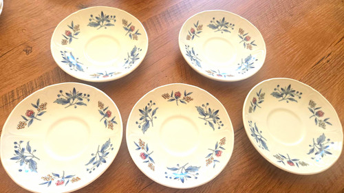 Royal doulton set floral - 5,