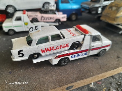 Banger racing models old - 1/64,