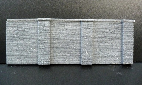 Gauge resin retaining wall - oo,