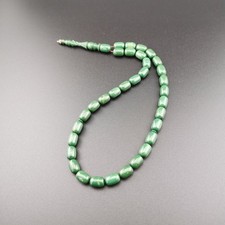 VINTAGE GRASS GREEN BAKELITE