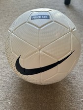 Authentic Airlock BNIB Nike