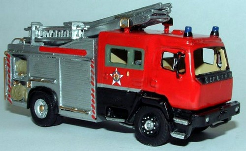 Leyland fire engine - leyland, escape