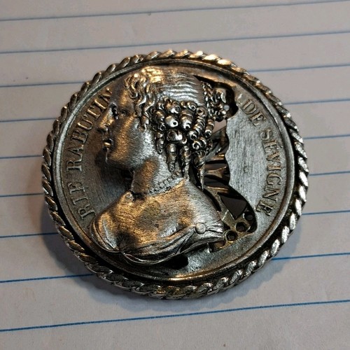 Vintage medieval revival - ,