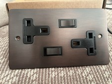 Wandsworth Twin socket