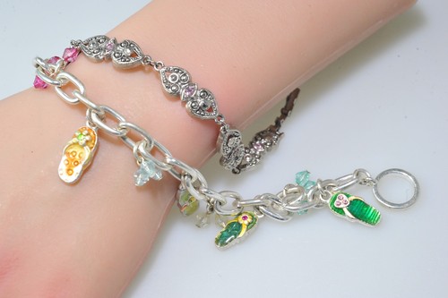 Bracelet lot vtg - lot, to