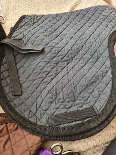 Black show numnah saddle - black,
