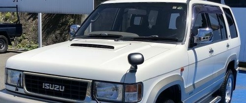 Isuzu bighorn ubs69gw - bighorn, emblem