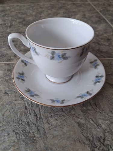 Vintage floral teacup - vintage, and