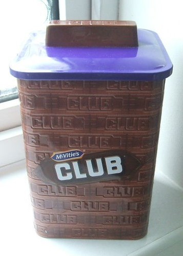 Mcvities club biscuit tin - mcvities,