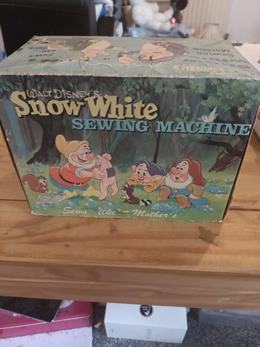 Vintage 1950s walt disney snow - walt,