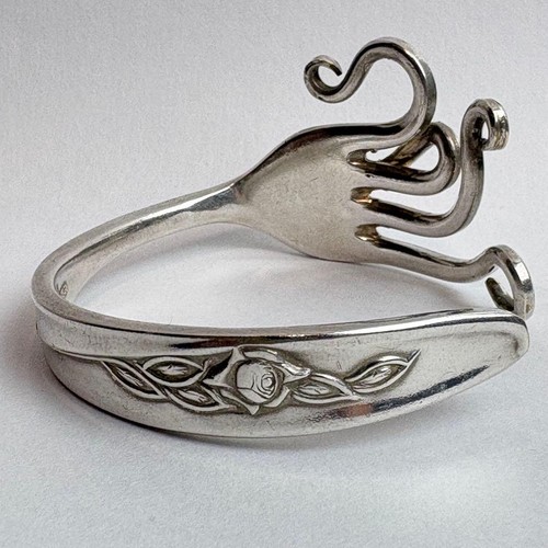 Vintage silver bangle - silver,