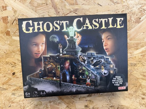 Ghost castle board game - castle,