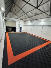 1x Vented floor tile perfect for garage, workshop and gym