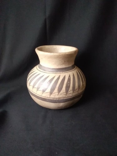 Hand made mexican pottery - made,, mexican,
