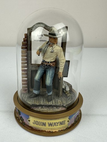 John wayne sculpture - john,