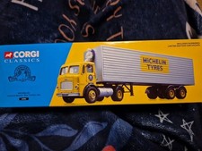 CORGI CLASSICS 1.50 MICHELIN LEYLAND BEAVER BOX TRAILER SET 24701