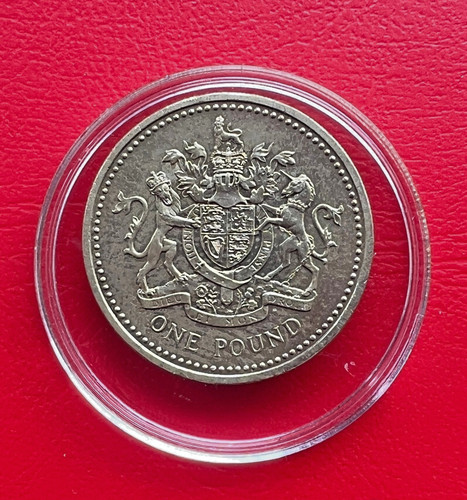 Uncirculated queen elizabeth - uncirculated,