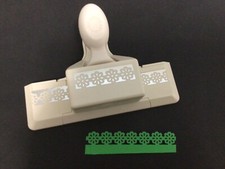 Martha Stewart Daisy Chain Border edge Craft Card Making Punch cutter