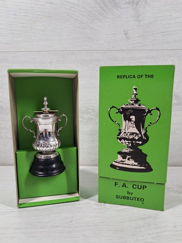 Subbuteo cup 1970s ref - fa,