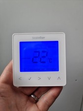 Heatmiser NeoStat 3A volt free Programmable Thermostat in Glacier White
