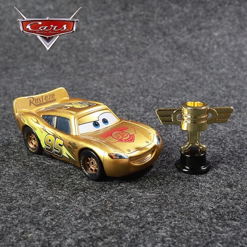 Disney pixar cars - gold, no.95