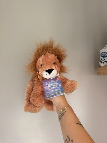 Russ shining stars lion - shining,