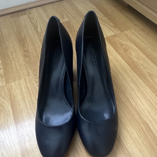 Next black synthetic round - next,