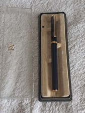 Messenger black with gold trim