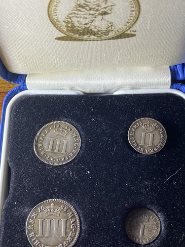 James maundy coin set 1688 - ii,