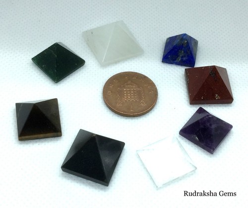 Pyramid 15mm crystal - 15mm,