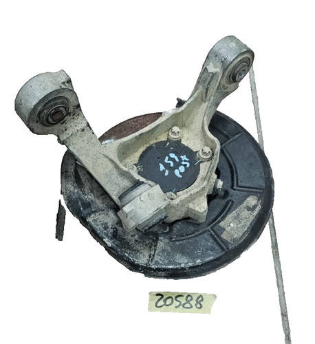 Left rear wheel hub - rear,