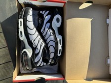 nike tns size 7 White