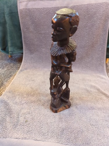 Beautiful african carved tree - ,