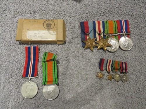 Group mounted 2 medals - mounted, ww
