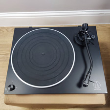 Audio-Technica AT-LP5X Turntable. Digitize vinyl to digital files. DOESN'T START