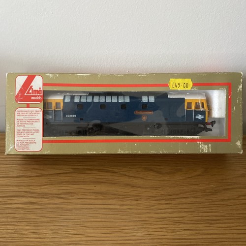 Lima models the burma - lima,