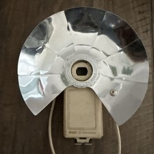 vintage Duo-Lux bulb flashgun for cameras.