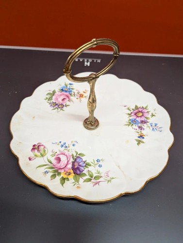 Vintage aynsley cake plate